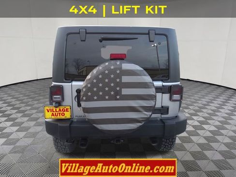 Used 2014 Jeep Wrangler Unlimited Rubicon w/ Connectivity Group image 3