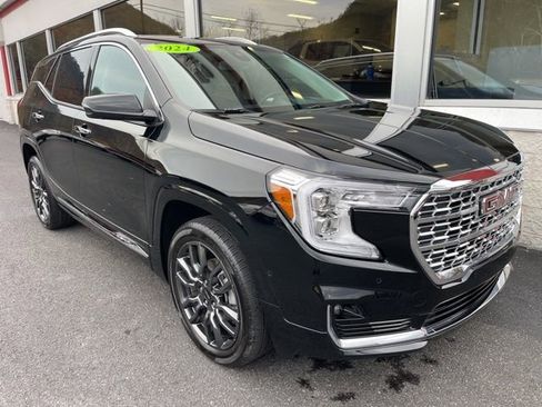 Used 2024 GMC Terrain Denali w/ Black Diamond Edition image 2