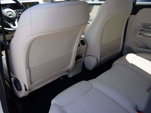 Used 2022 Mercedes-Benz GLA 250 image 9