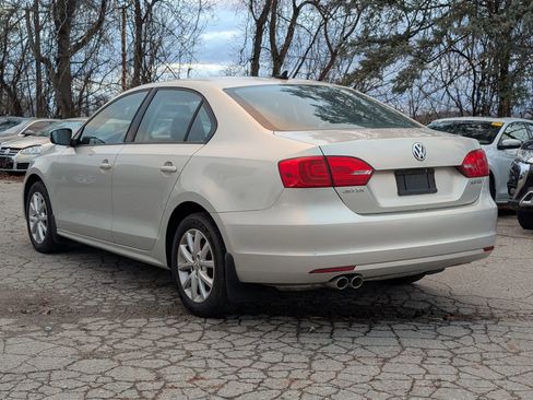 Used 2011 Volkswagen Jetta SE image 5