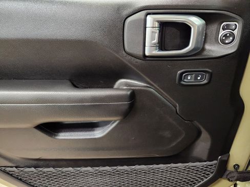 Used 2025 Jeep Gladiator Sport image 43