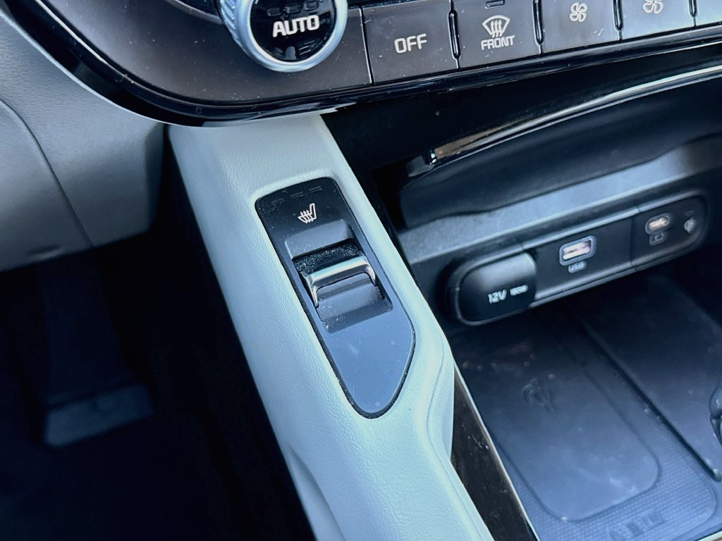 Used 2025 Kia Telluride S FWD image 27