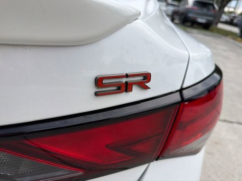 Certified 2024 Nissan Sentra SR FWD image 11