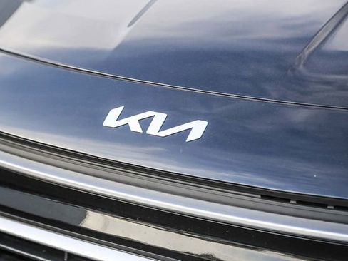 New 2026 Kia Niro LX image 6