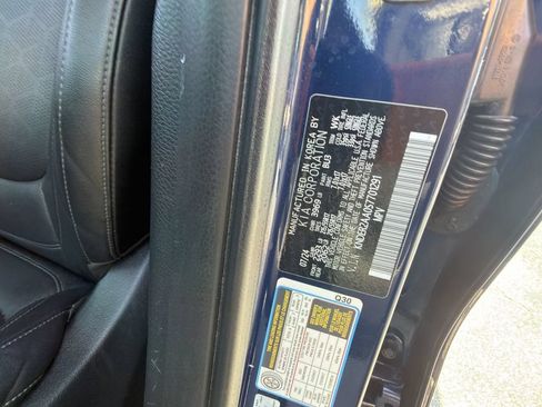 Certified 2025 Kia Seltos EX w/ EX Sunroof Package FWD image 33