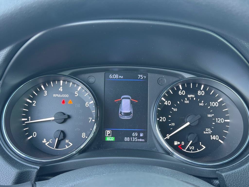 Used 2020 Nissan Rogue S FWD image 20