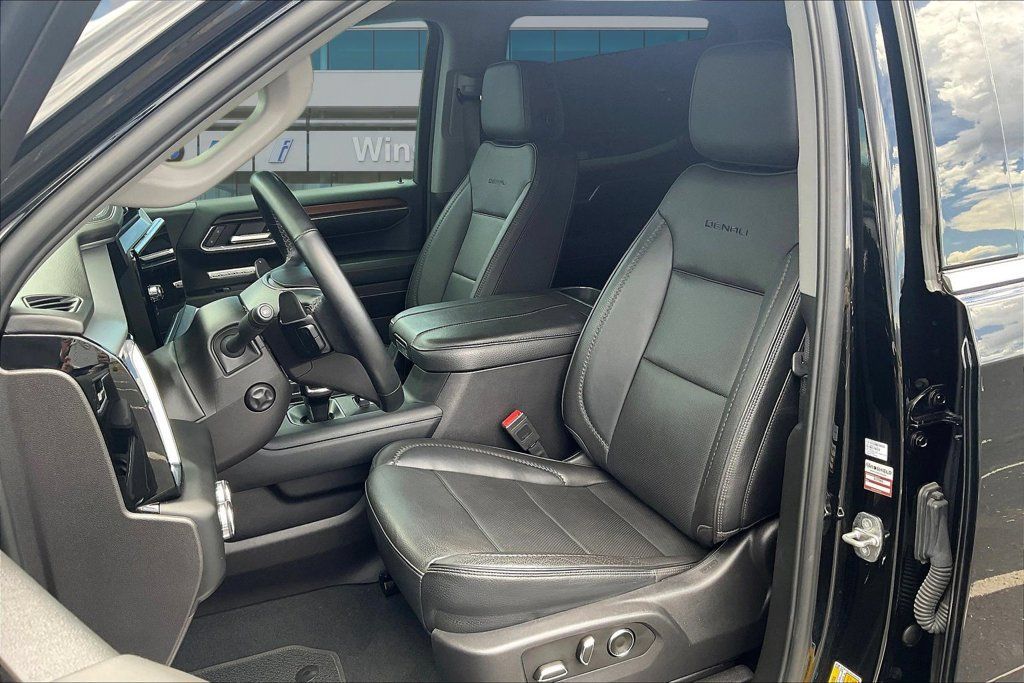 Used 2024 GMC Sierra 1500 Denali w/ Denali Reserve Package AWD/4WD image 21