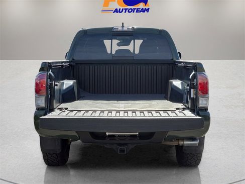 Certified 2021 Toyota Tacoma TRD Off-Road image 12