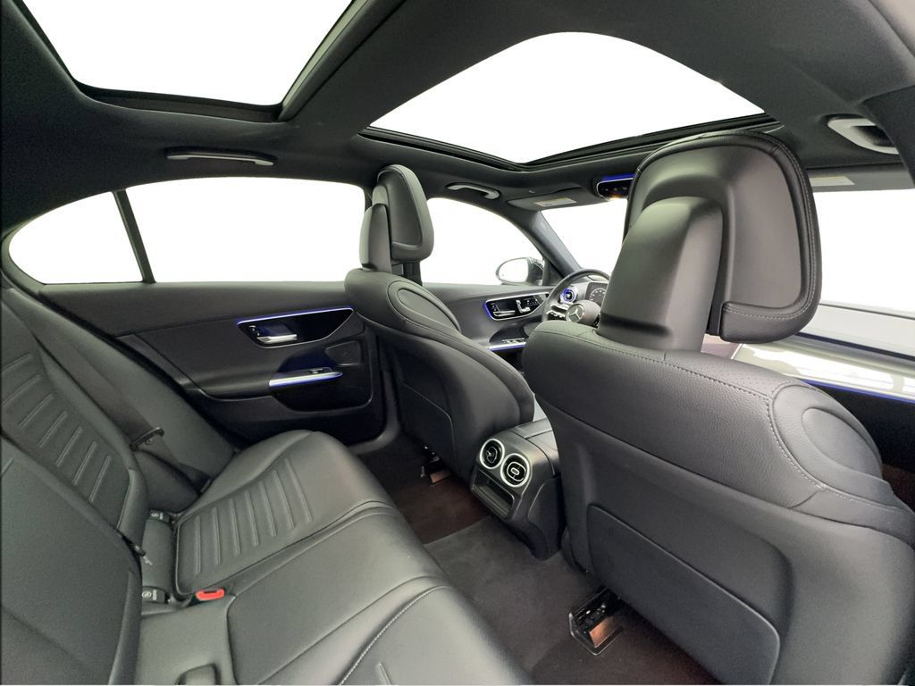 Used 2023 Mercedes-Benz C 300 Sedan image 27