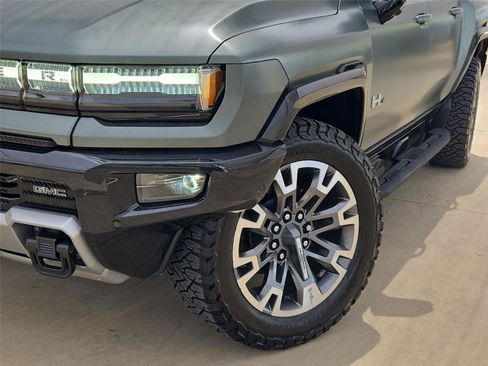 Used 2024 GMC Hummer EV 3X w/ LPO, Illumination Package AWD/4WD image 7