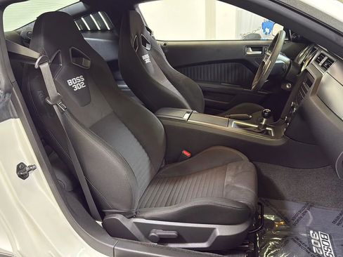 Used 2013 Ford Mustang Boss 302 image 19