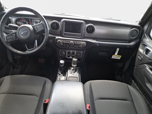 Used 2022 Jeep Wrangler Unlimited Sport AWD/4WD image 9