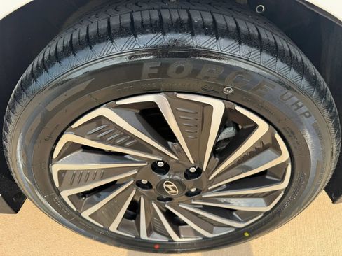 Used 2025 Hyundai Sonata SEL FWD image 19