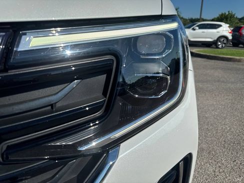 Used 2024 Volkswagen Atlas SEL Premium R-Line AWD/4WD image 9