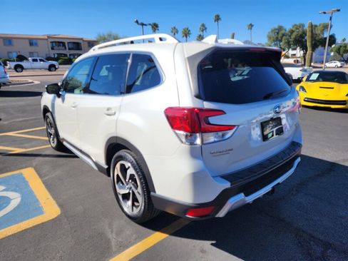 Used 2022 Subaru Forester Touring w/ Popular Package #2 image 5