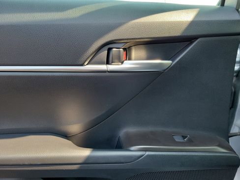 Used 2024 Toyota Camry LE image 12