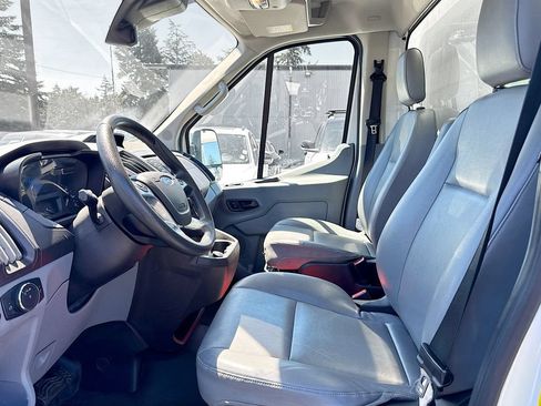 Used 2019 Ford Transit 350 156 DRW RWD image 8