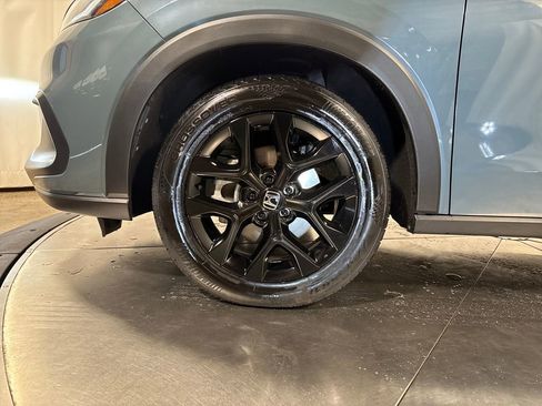 Used 2023 Honda HR-V Sport image 2