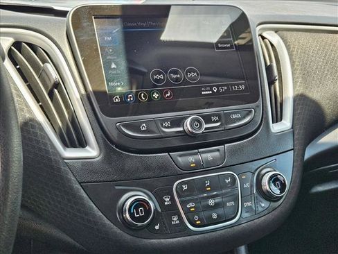 Used 2024 Chevrolet Malibu LT FWD image 13