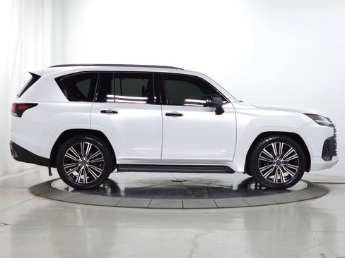 Used 2023 Lexus LX 600 4WD w/ Appearance Package image 13