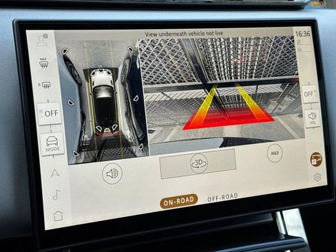 New 2026 Land Rover Range Rover Velar Dynamic SE image 26