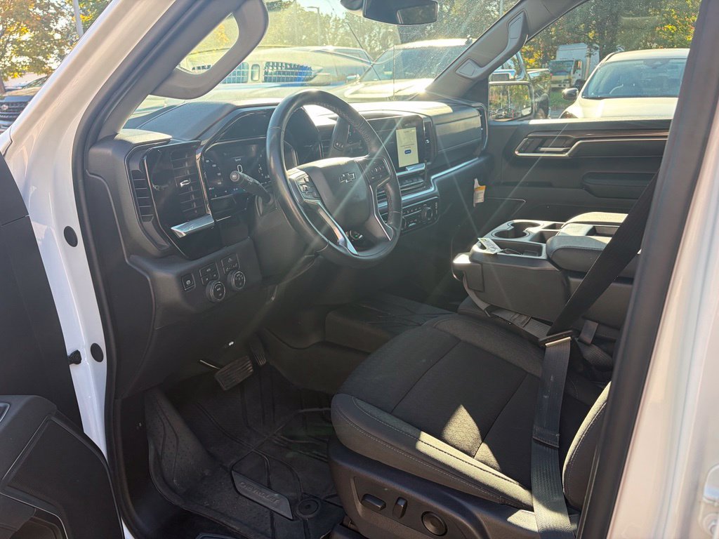 Used 2026 Chevrolet Silverado 1500 RST w/ RST Select Package AWD/4WD image 10