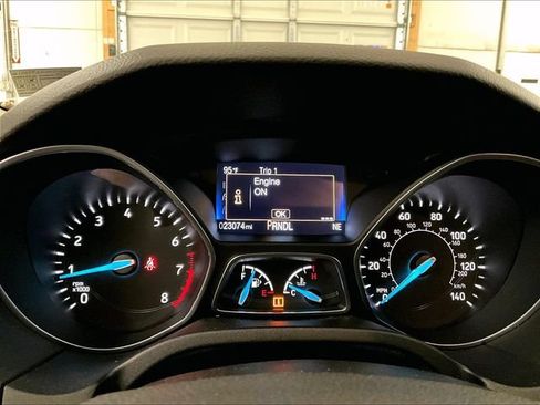 Used 2015 Ford Focus SE FWD image 19