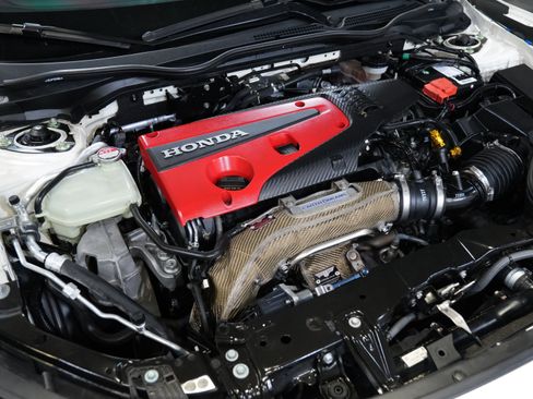 Used 2018 Honda Civic Type R image 47
