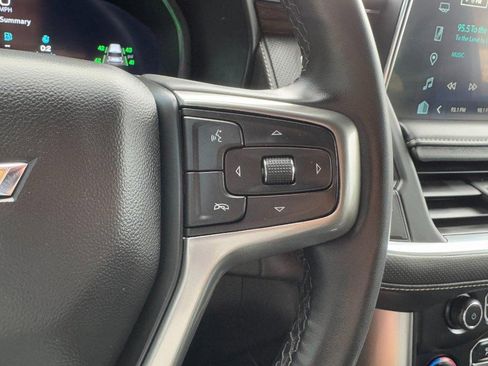 Used 2023 Chevrolet Suburban Premier AWD/4WD image 19