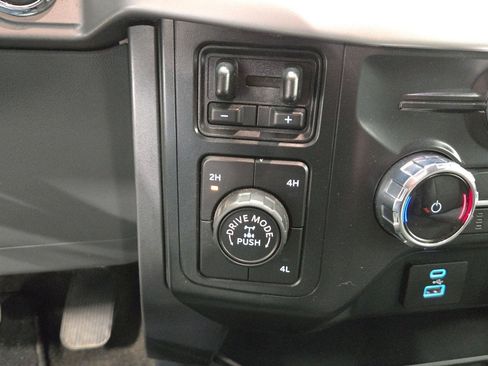 Used 2022 Ford F150 XLT w/ Equipment Group 302A High AWD/4WD image 17