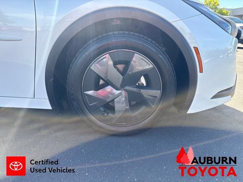 Certified 2024 Toyota Prius LE FWD image 26