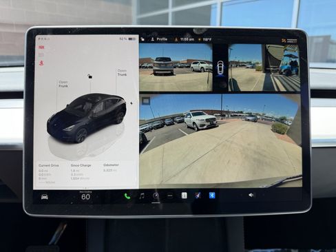 Used 2024 Tesla Model Y 2WD image 25