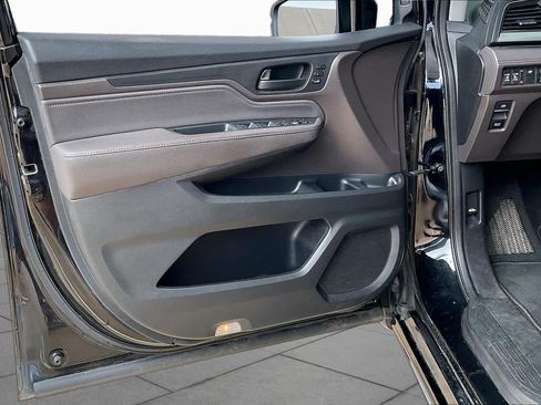 Used 2018 Honda Odyssey Touring image 21