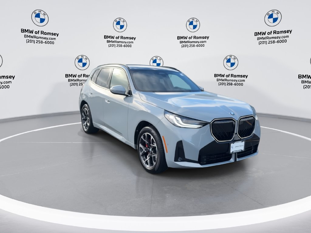 Used 2026 BMW X3 xDrive30i w/ Premium Package AWD/4WD image 2