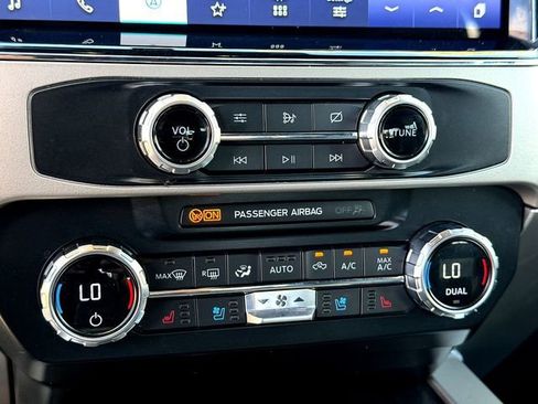 Certified 2022 Ford F250 Lariat w/ Tremor Off-Road Package image 19