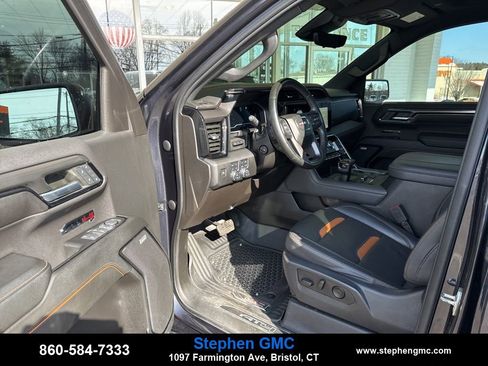 Used 2023 GMC Sierra 1500 AT4 w/ Technology Package image 13