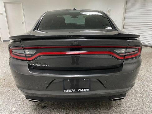 Used 2021 Dodge Charger SXT image 6