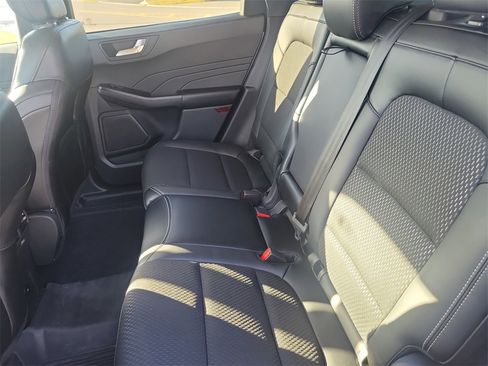 Used 2025 Ford Escape Base w/ Class II Trailer Tow Package image 11