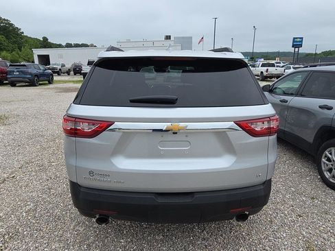 Used 2021 Chevrolet Traverse LT AWD/4WD image 5