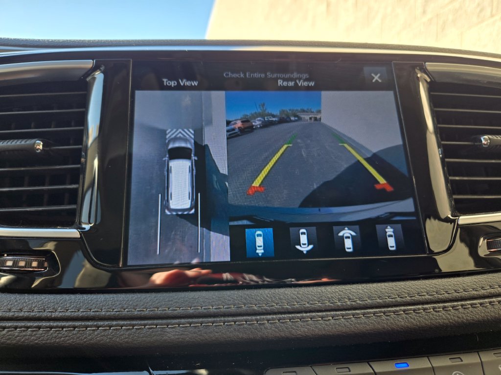 Used 2017 Chrysler Pacifica Limited FWD image 27