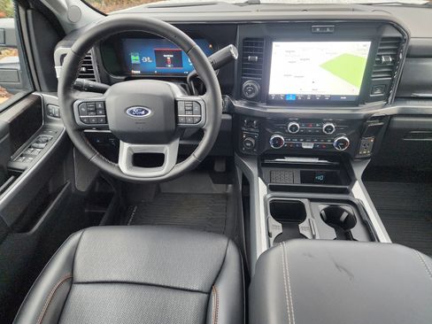 Used 2025 Ford F250 Lariat w/ Lariat Ultimate Package image 19