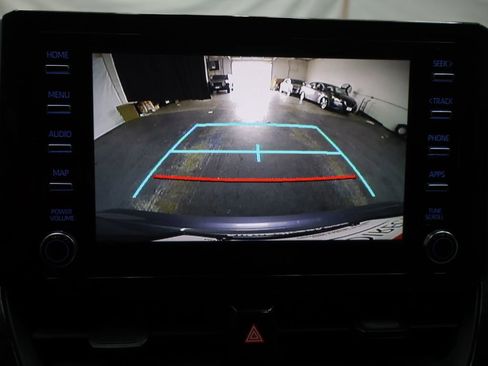 Used 2020 Toyota Corolla LE FWD image 23