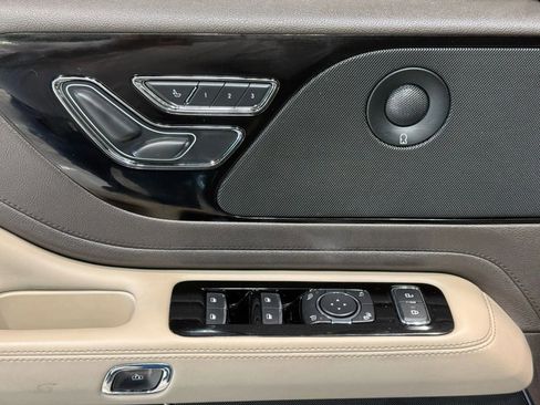 Used 2022 Lincoln Aviator Reserve w/ Equipment Group 201A image 13