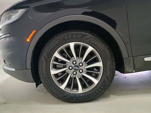 Used 2023 Lincoln Nautilus Reserve w/ Class II Trailer Tow Package image 8