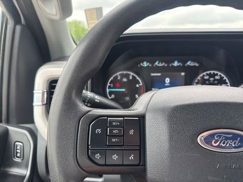 Used 2025 Ford F250 XLT w/ FX4 Off-Road Package AWD/4WD image 14