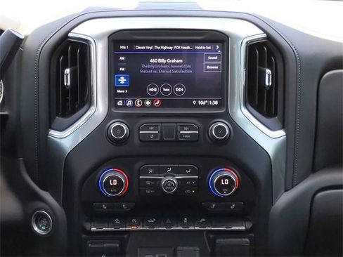 Used 2019 Chevrolet Silverado 1500 LT Trail Boss image 18