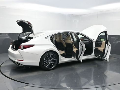 Used 2020 Lexus ES 350 Luxury w/ Accessory Package 2 image 42