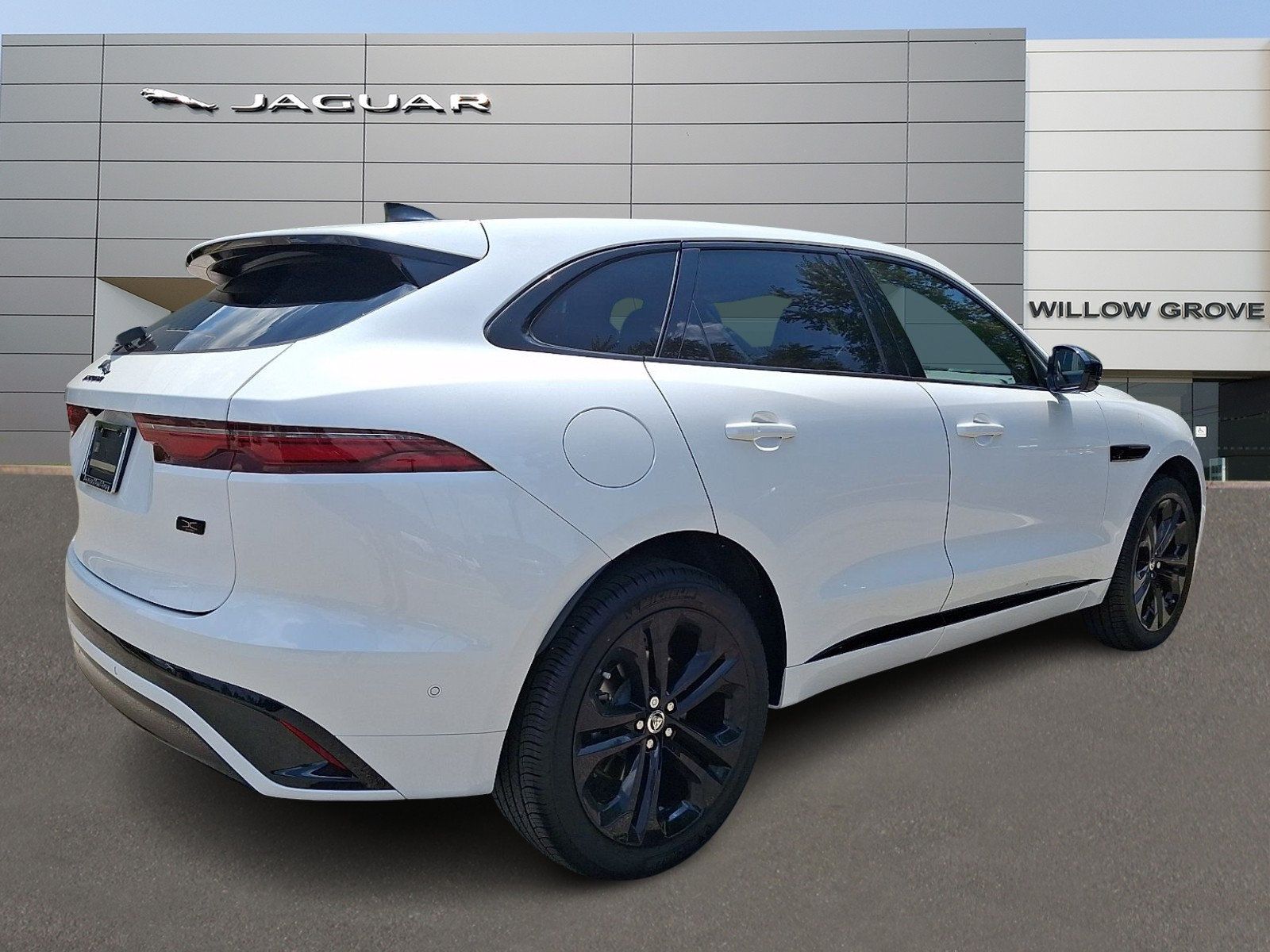 New 2026 Jaguar F-PACE R-Dynamic S AWD/4WD image 2