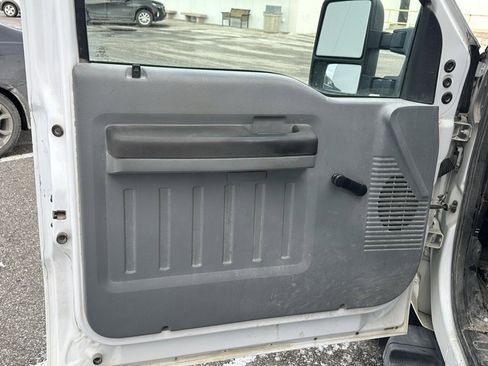 Used 2012 Ford F350 XL w/ Snow Plow Prep Pkg image 13