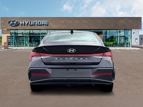 New 2026 Hyundai Elantra SEL Sport Premium image 6
